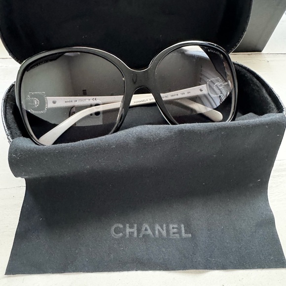 CHANEL Black Sunglasses Case - Picture 3 of 13